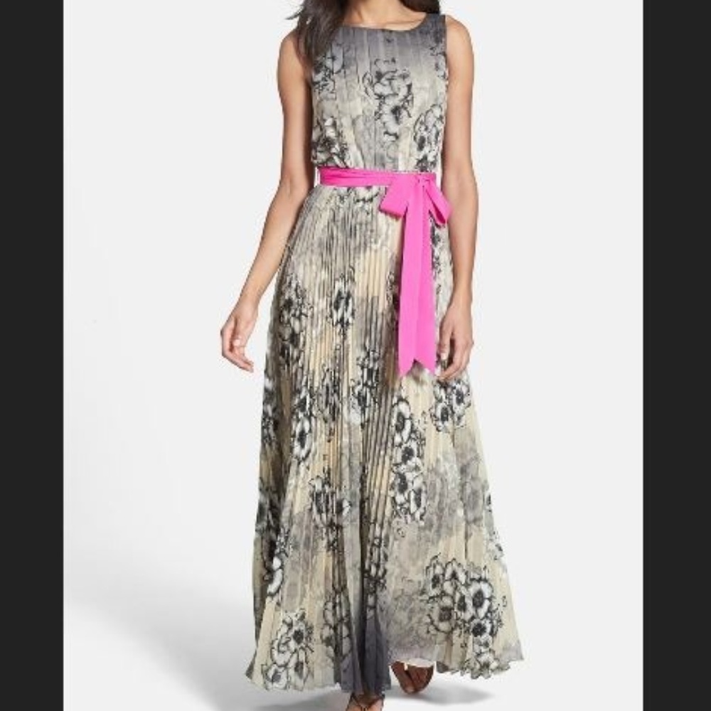 Sleeveless pleated maxi black cream floral ombre